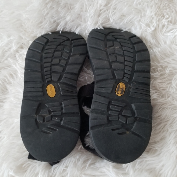 CHACO Black Mens Sandals, Size 8 (but fit large) - Picture 5 of 13